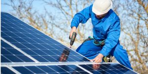 Installation Maintenance Panneaux Solaires Photovoltaïques à Momerstroff